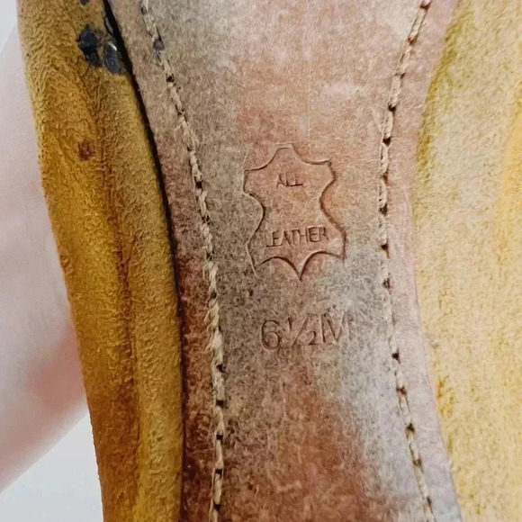 Tory Burch Yellow Suede Flats With Gold Emblem Leather Ballet Flats Size 6.5 - Picture 8 of 11
